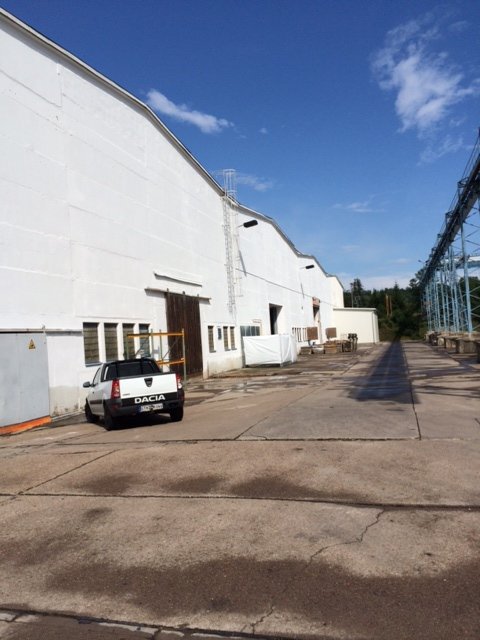 Gewerbehalle in Gewerbegebiet